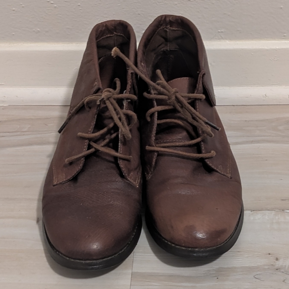 Steve Madden boots